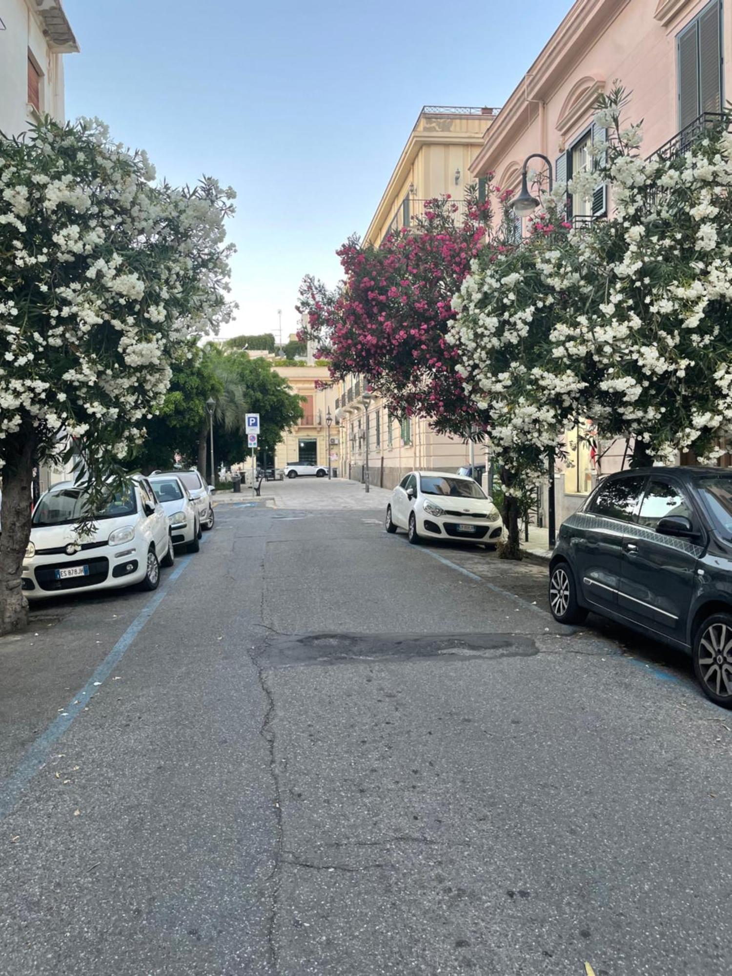 La Cattedrale Reggio di Calabria Exterior foto